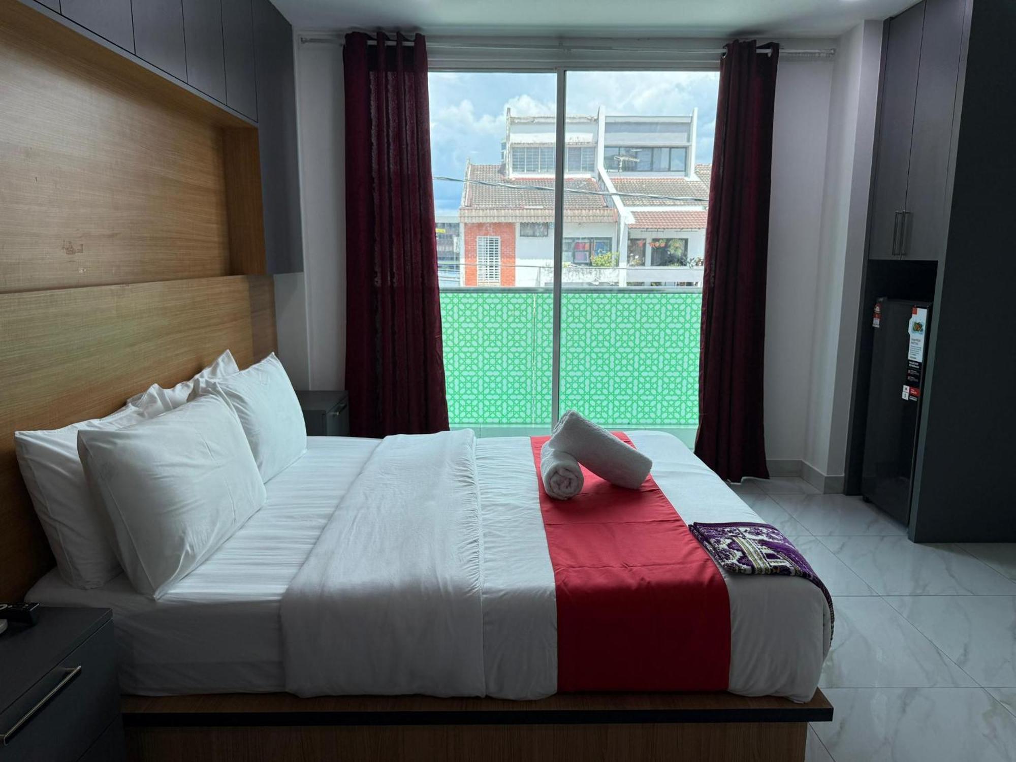 Prime Suite At Ampang - Individual Private Rooms Kuala Lumpur Exterior photo